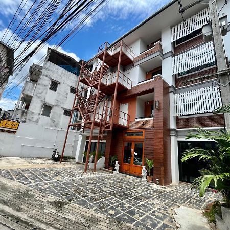 Tjr Boutique Hotel Chiang Mai Exterior foto