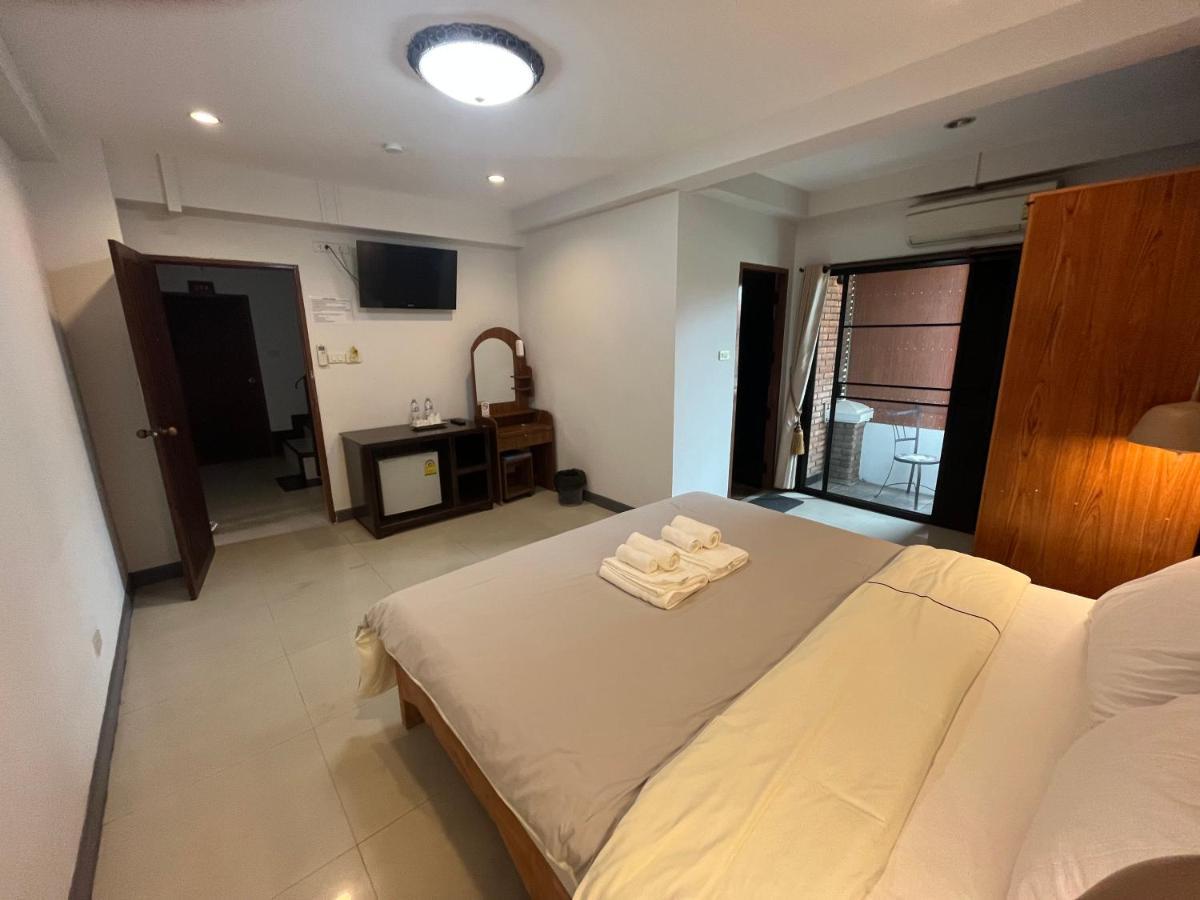 Tjr Boutique Hotel Chiang Mai Exterior foto